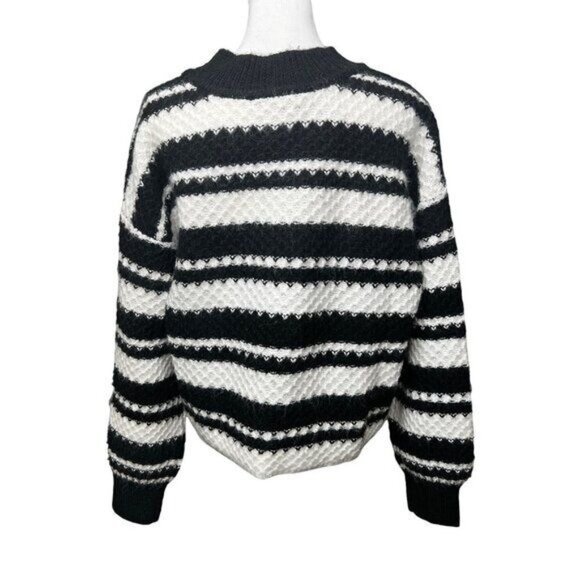 Jessica Simpson Croped Black & White Striped Textured Sweater Large - Picture 4 of 11